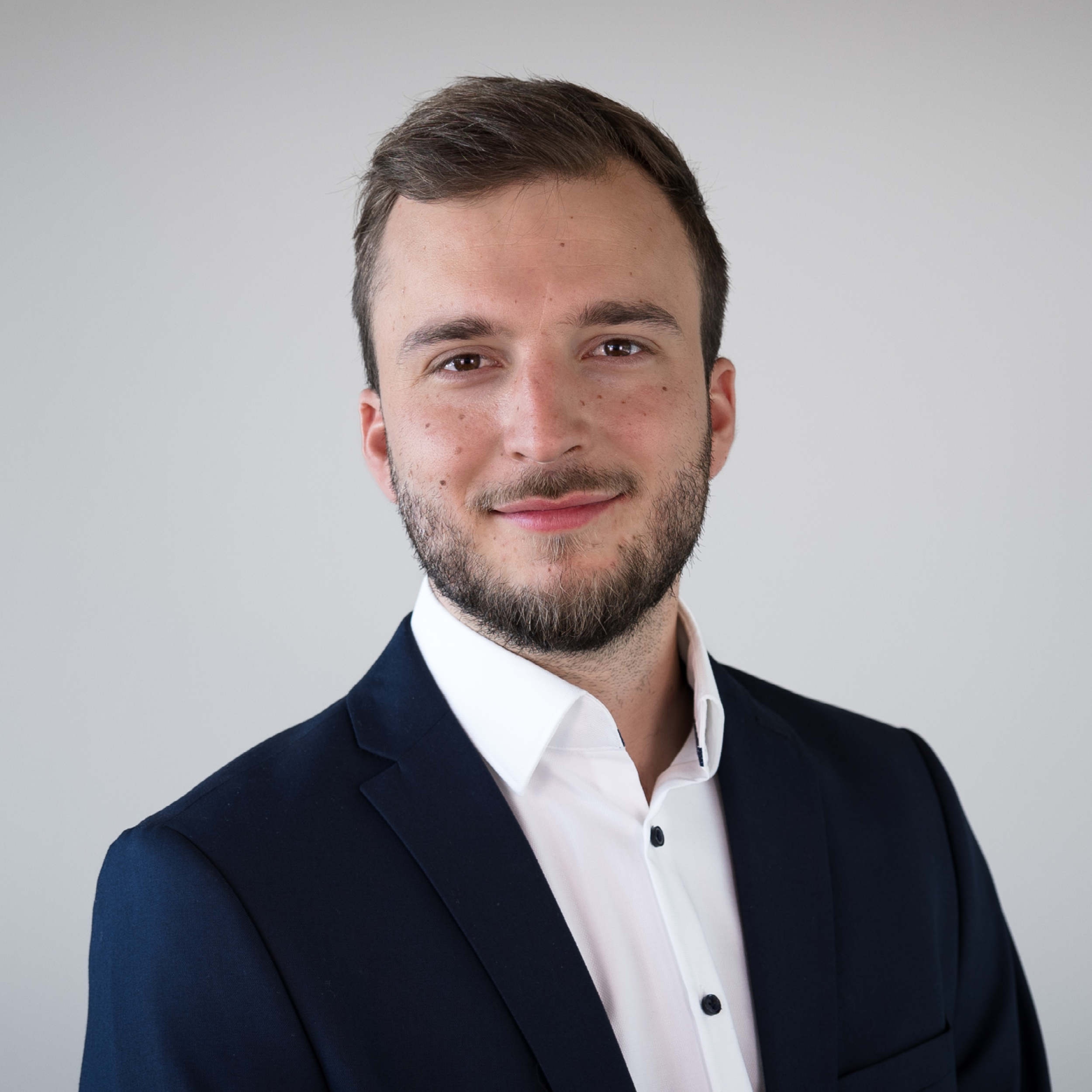 Portrait-Management-quadrat1png - skillcloud AG - skillcloud AG